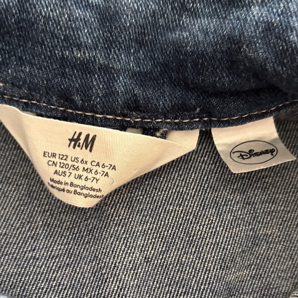 Disney Minnie Blue Jean Jacket with Embroidered Patch & Graphics - Picture 6 of 6